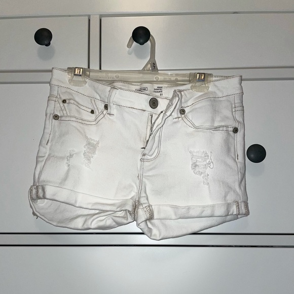 Women’s white jeans shorts - Picture 1 of 2